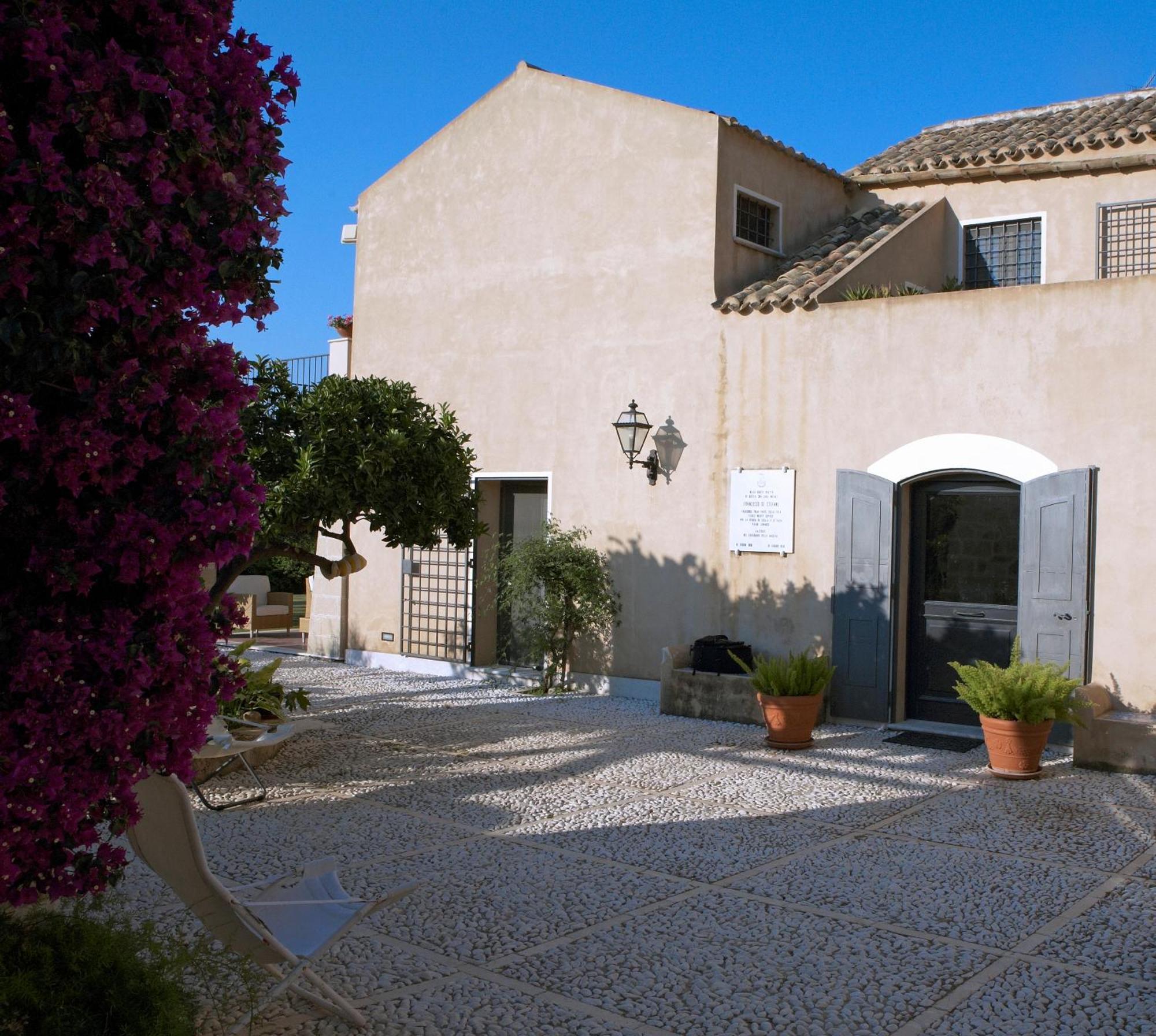 Baglio Sant'Andrea Bed and Breakfast Valderice Eksteriør billede