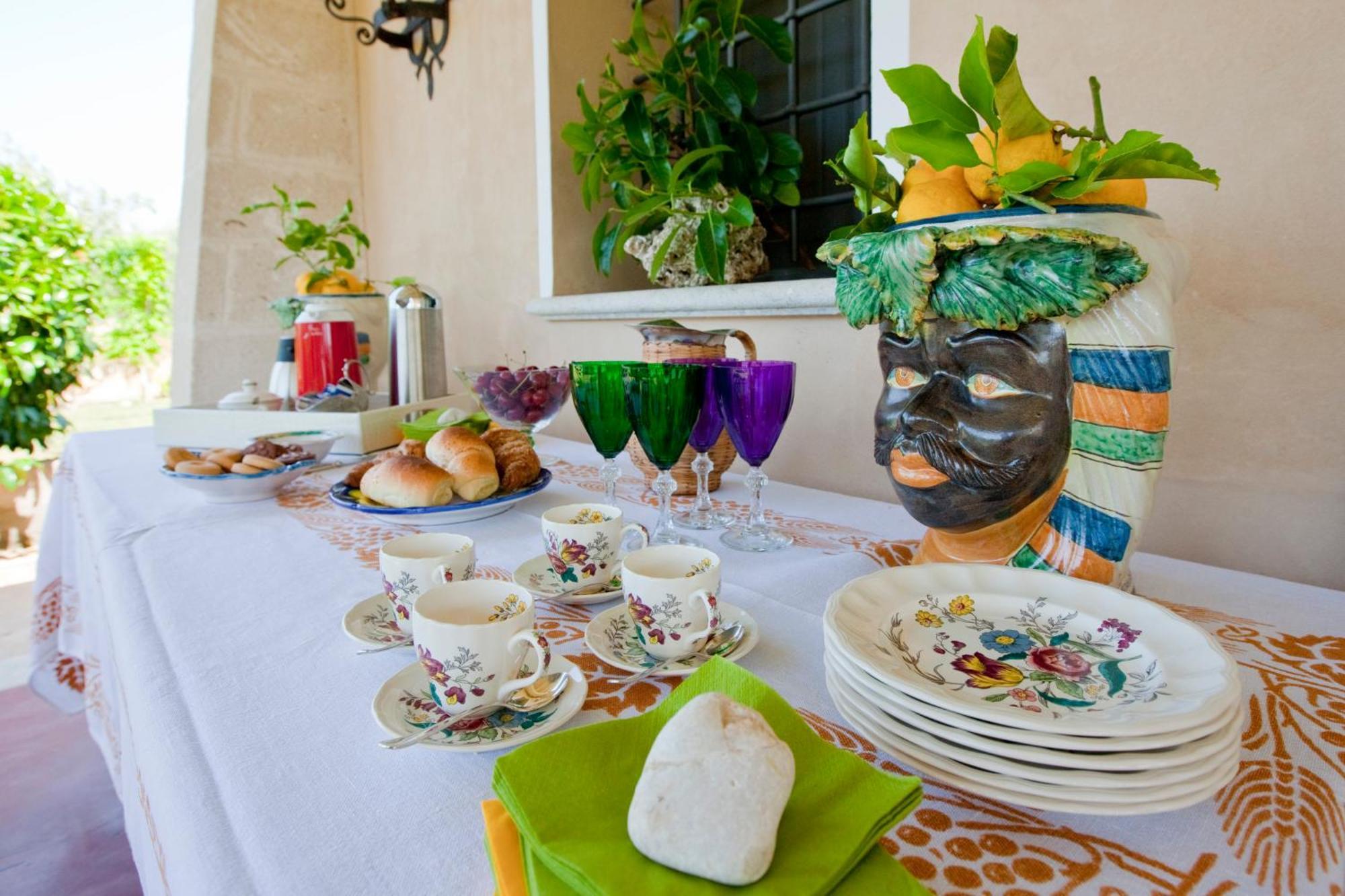 Baglio Sant'Andrea Bed and Breakfast Valderice Eksteriør billede