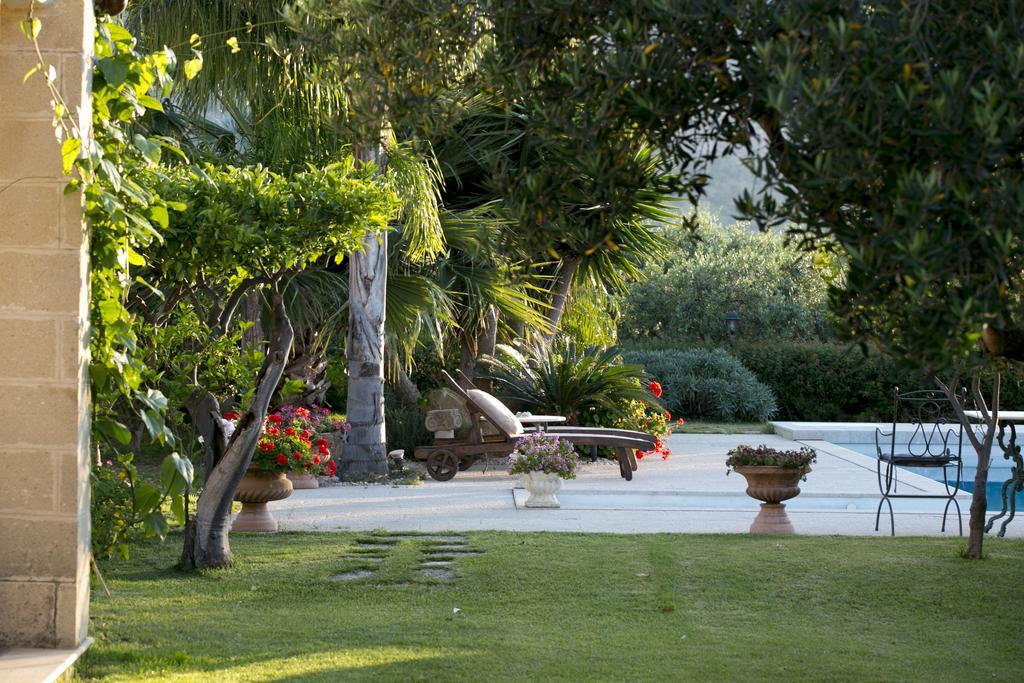 Baglio Sant'Andrea Bed and Breakfast Valderice Eksteriør billede